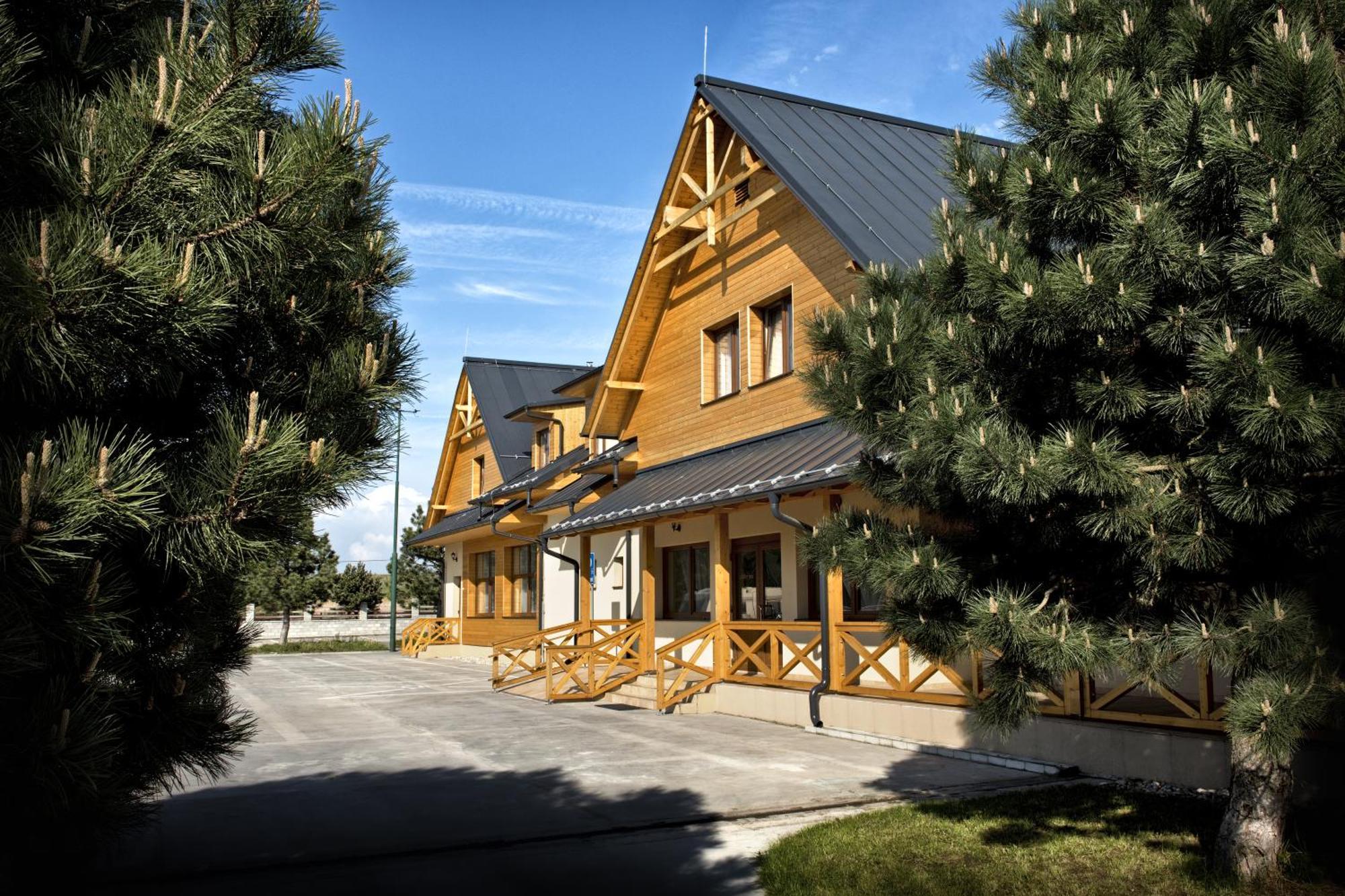 Hotel Rozalka Pezinok Eksteriør billede