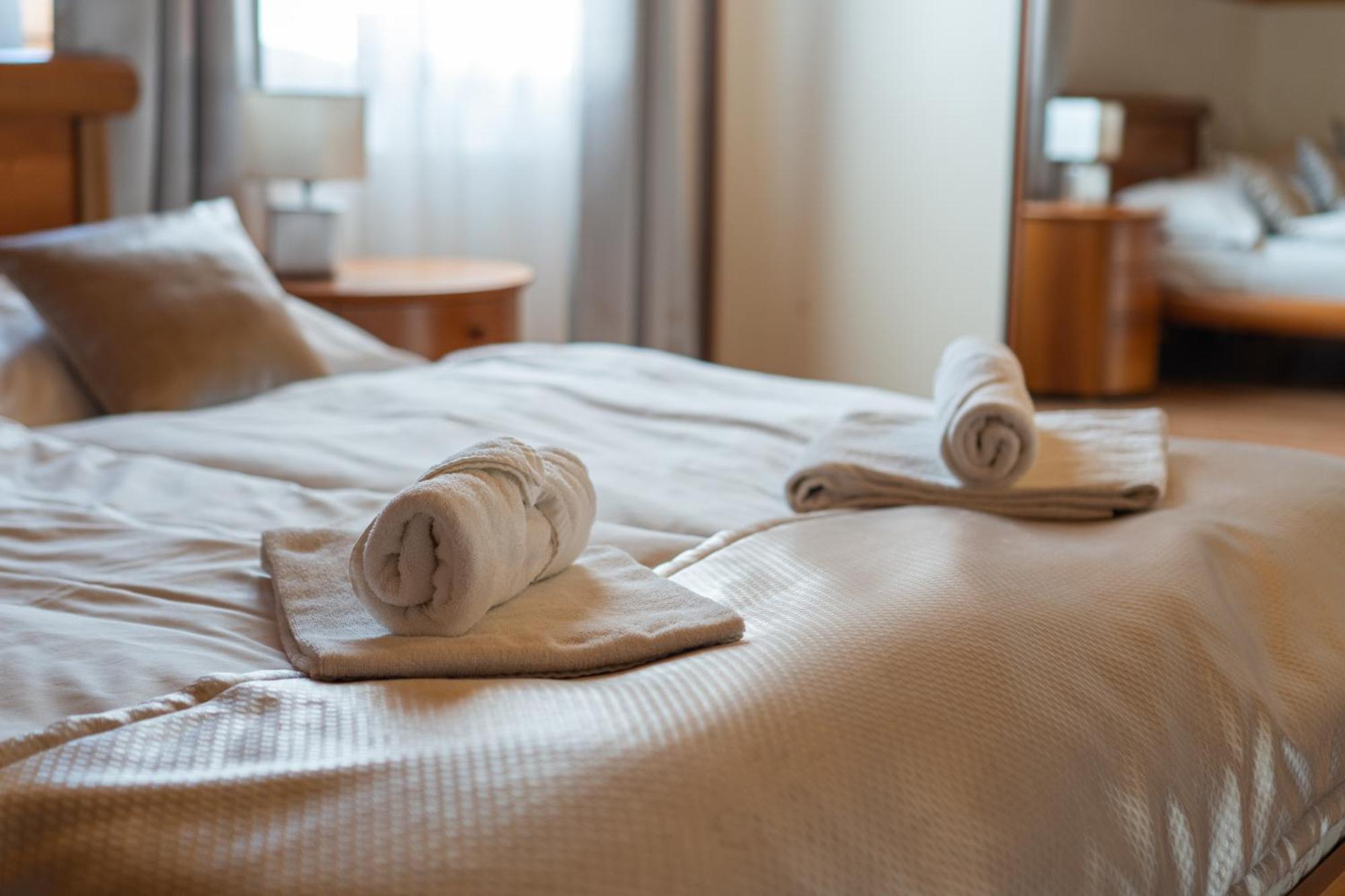 Hotel Rozalka Pezinok Eksteriør billede